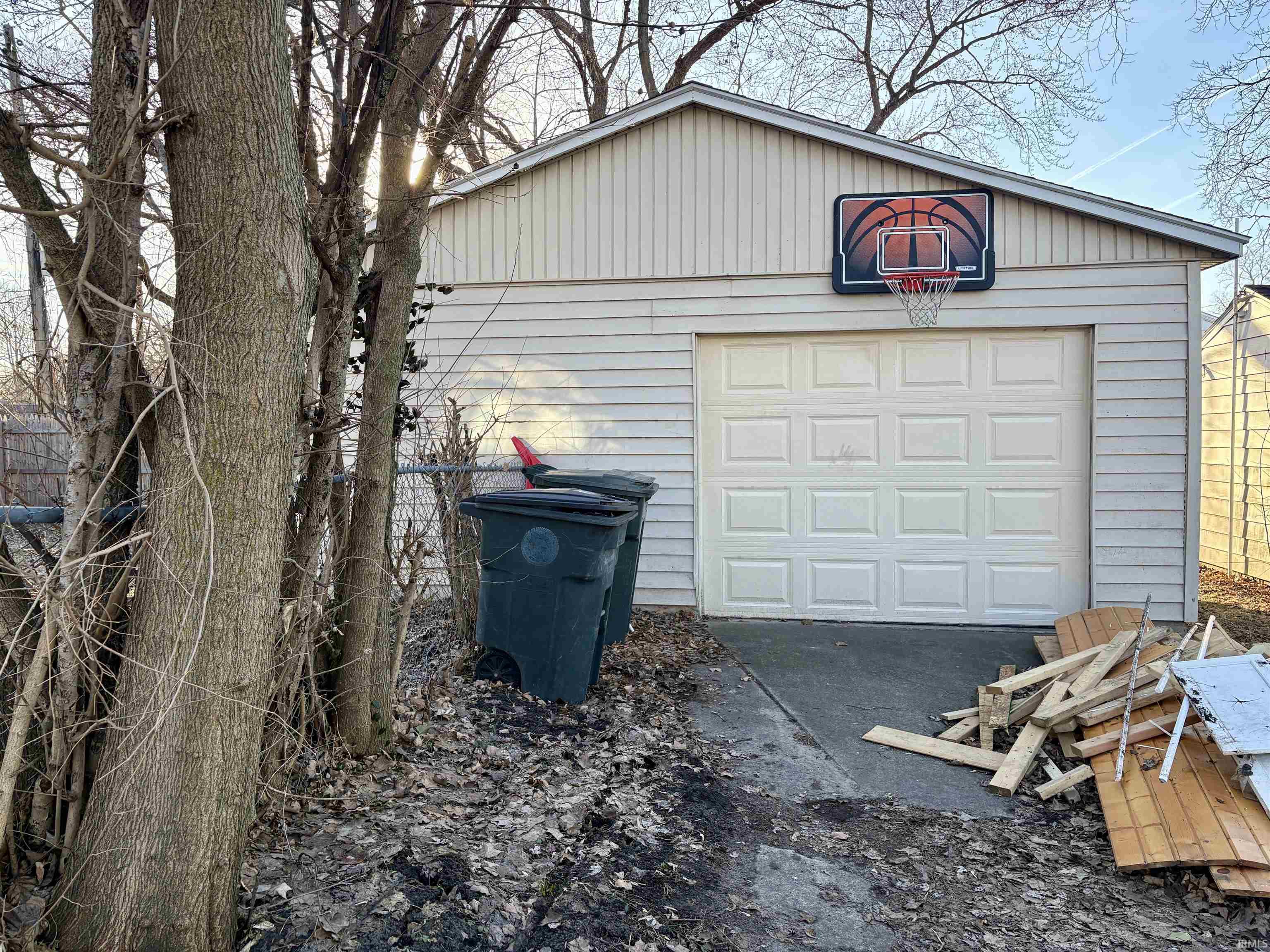 1815 Sherman Avenue South Bend IN 46616