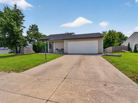 1805 Paveys Glen Run Fort Wayne IN 46804