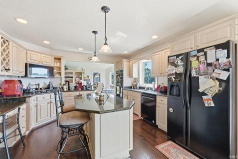 910 Calverton Court Fort Wayne IN 46825
