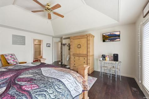 910 Calverton Court Fort Wayne IN 46825