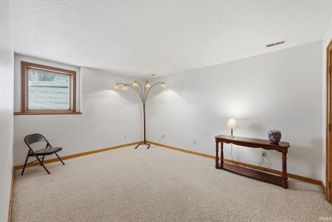 910 Calverton Court Fort Wayne IN 46825