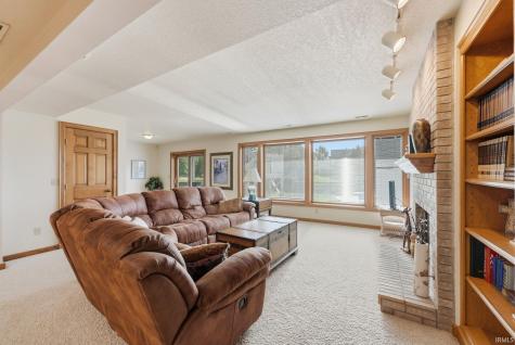 910 Calverton Court Fort Wayne IN 46825
