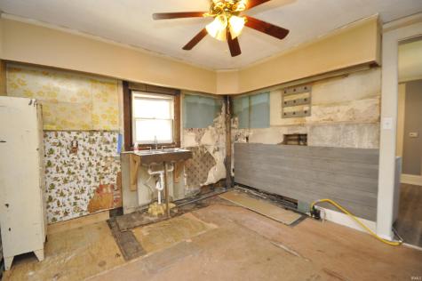 222 N Vine Street Muncie IN 47302