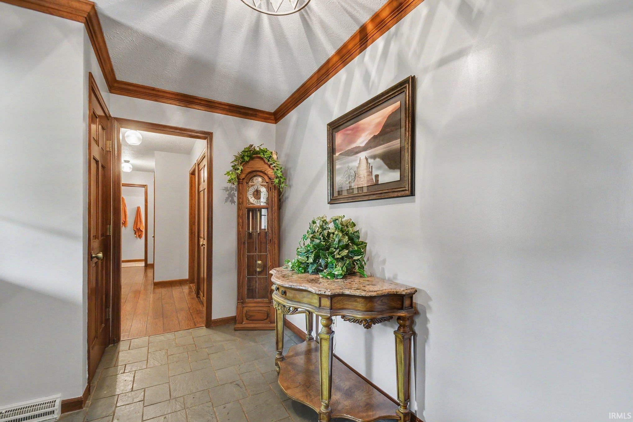 56235 Hollingshead Drive Mishawaka IN 46545