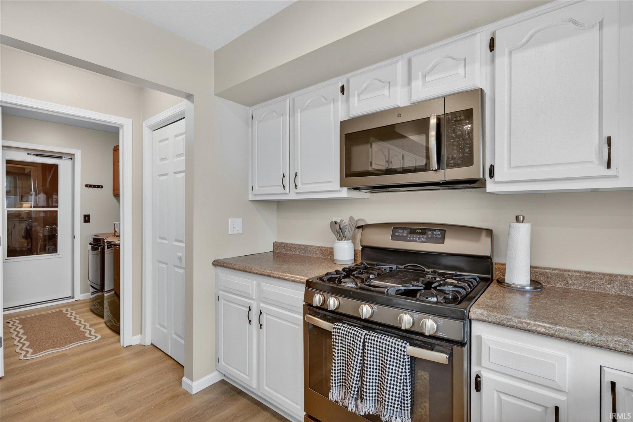 21968 Sandy Hill Lane South Bend IN 46628