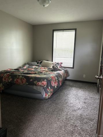9013 S 300 E Macy IN 46951