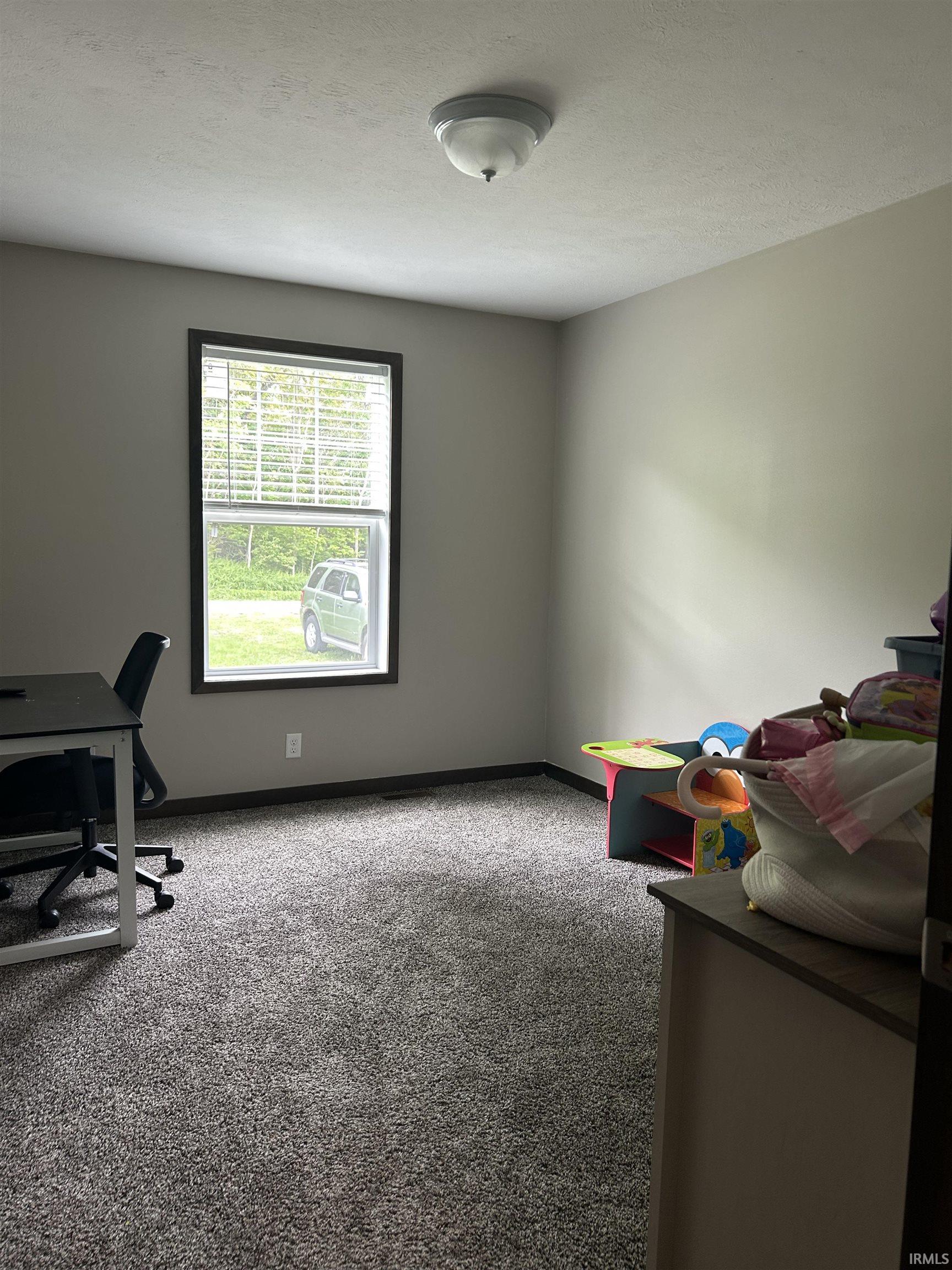 9013 S 300 E Macy IN 46951