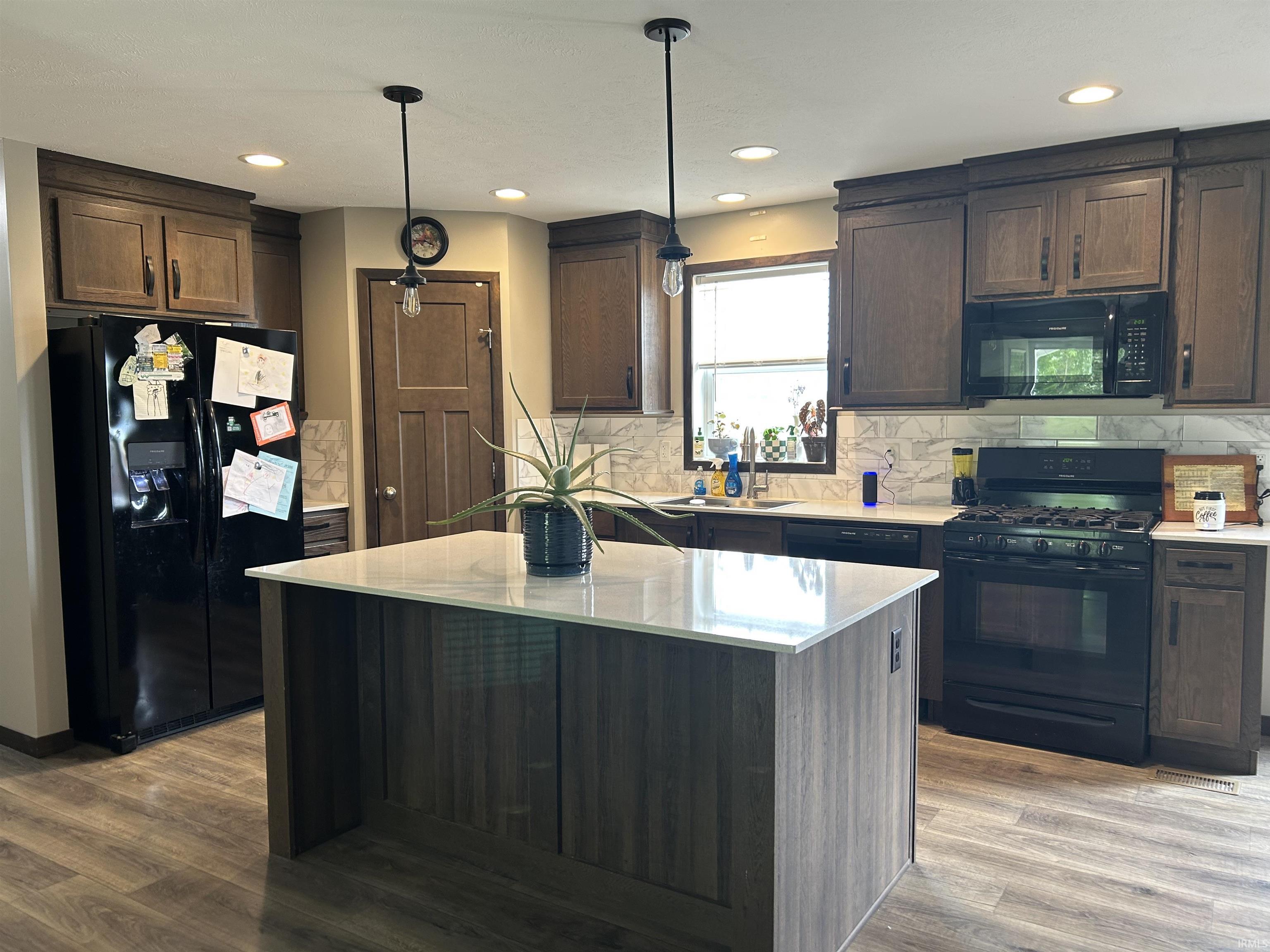 9013 S 300 E Macy IN 46951