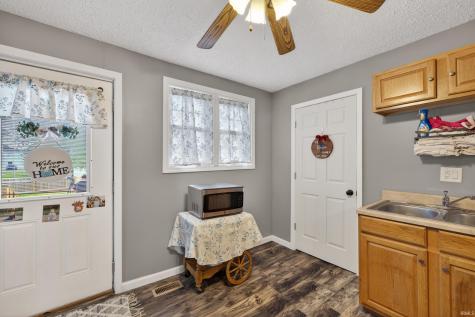 910 W Oak Street Mitchell IN 47446