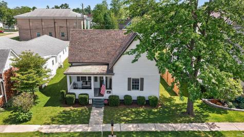 910 W Oak Street Mitchell IN 47446