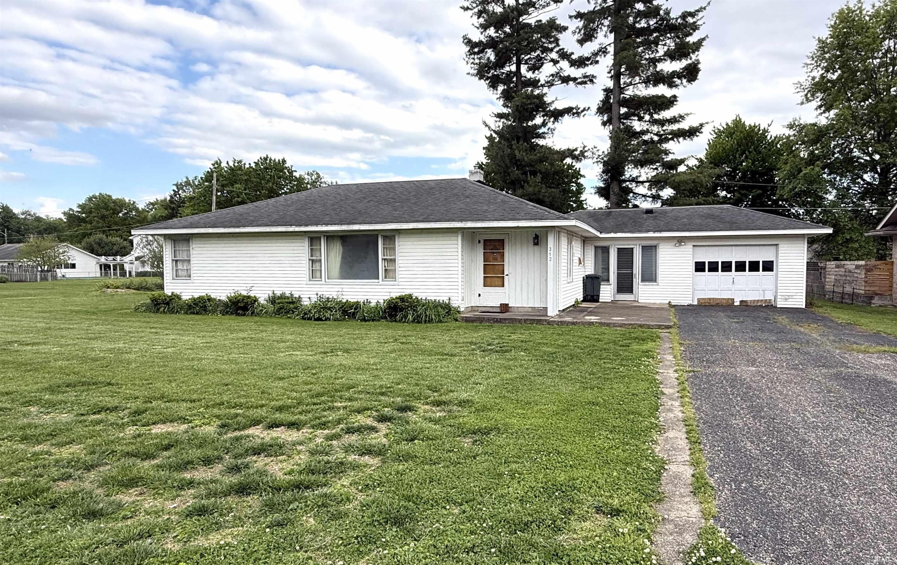 312 E Main Street Farmersburg IN 47850