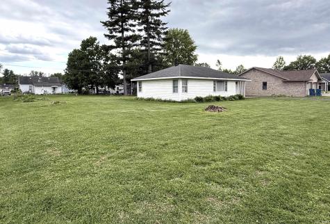 312 E Main Street Farmersburg IN 47850