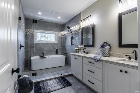 1498 N Shore Drive Rome City IN 46784