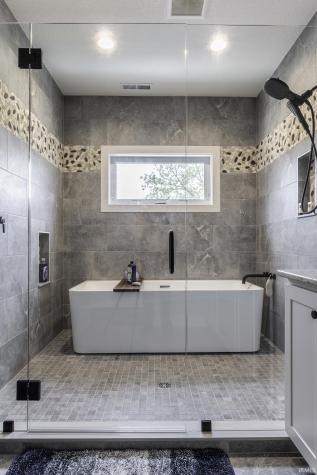 1498 N Shore Drive Rome City IN 46784
