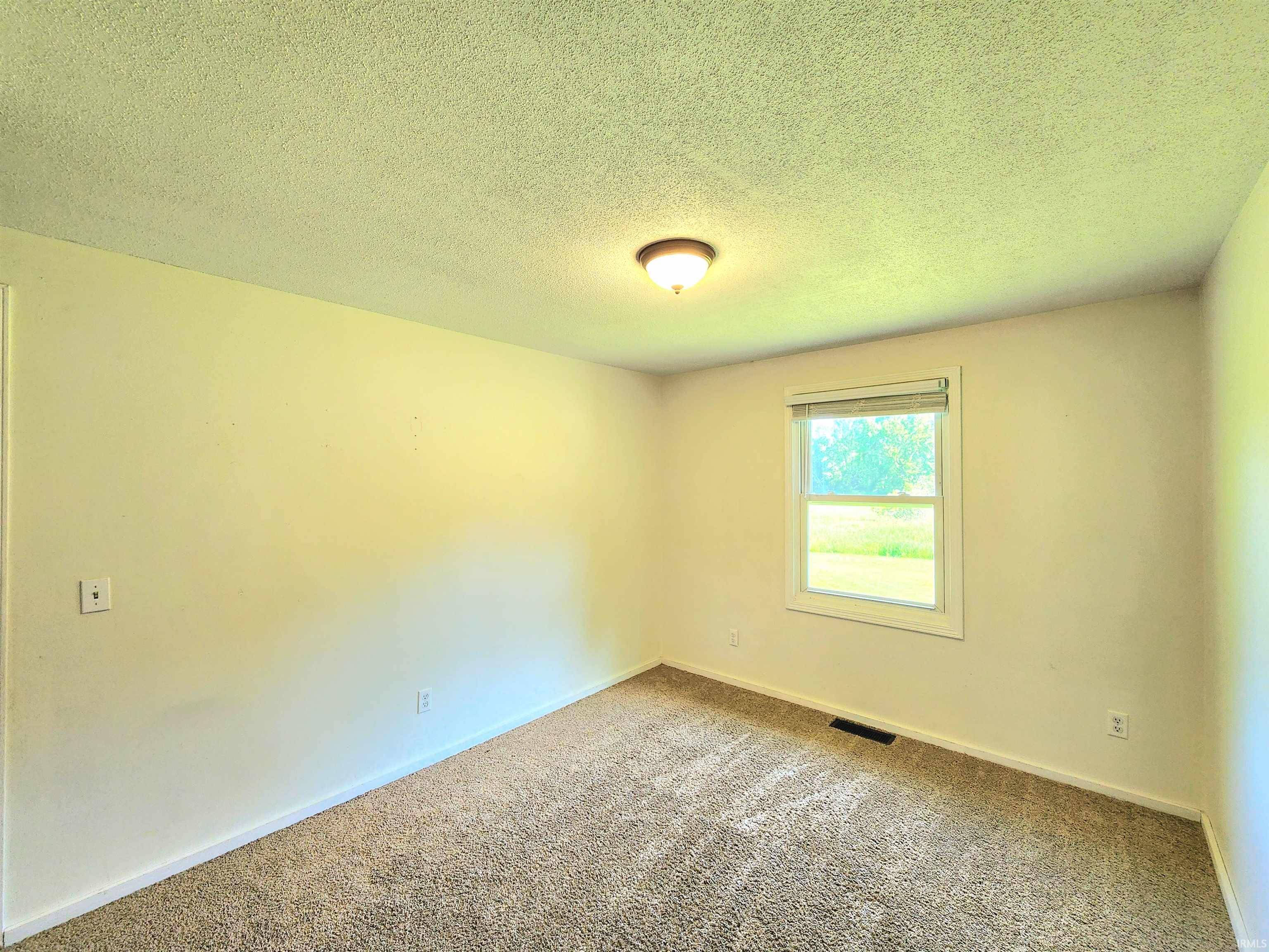404 Aspen Court Warsaw IN 46580