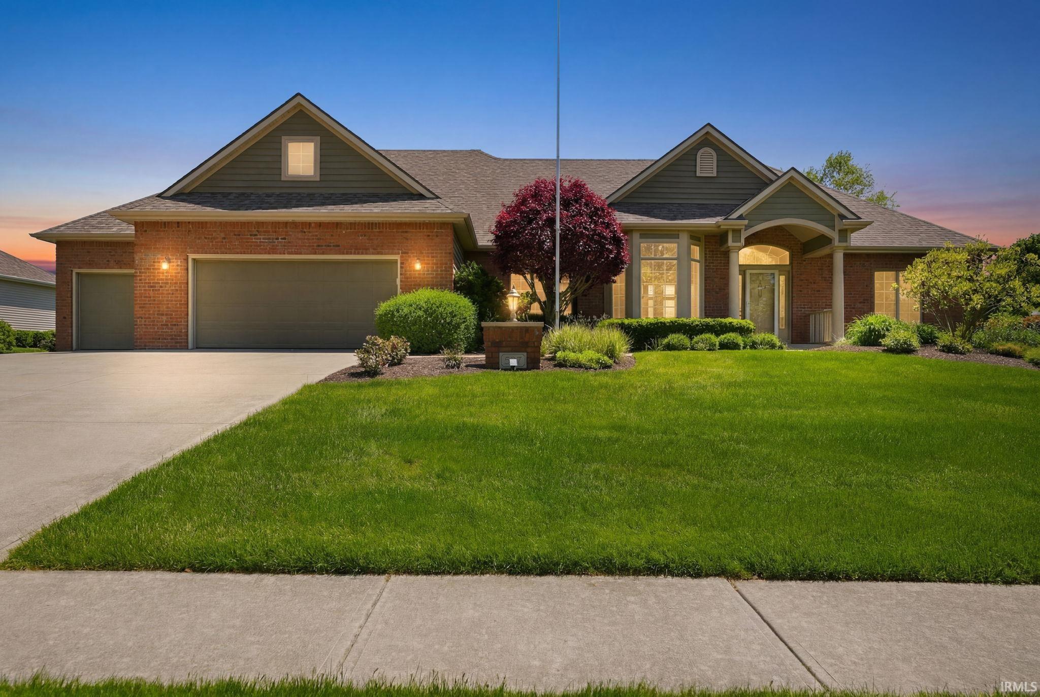 527 Chestnut Hills Parkway Fort Wayne IN 46814