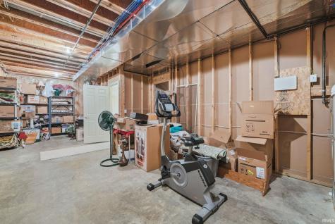 527 Chestnut Hills Parkway Fort Wayne IN 46814