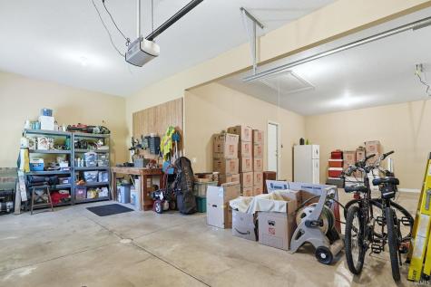 527 Chestnut Hills Parkway Fort Wayne IN 46814