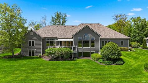 527 Chestnut Hills Parkway Fort Wayne IN 46814