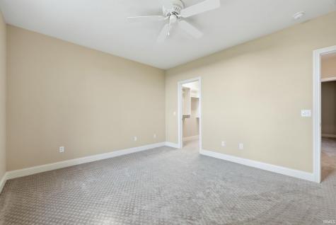 527 Chestnut Hills Parkway Fort Wayne IN 46814