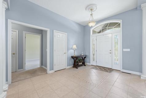 527 Chestnut Hills Parkway Fort Wayne IN 46814