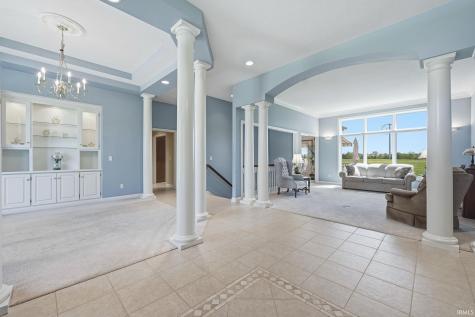 527 Chestnut Hills Parkway Fort Wayne IN 46814