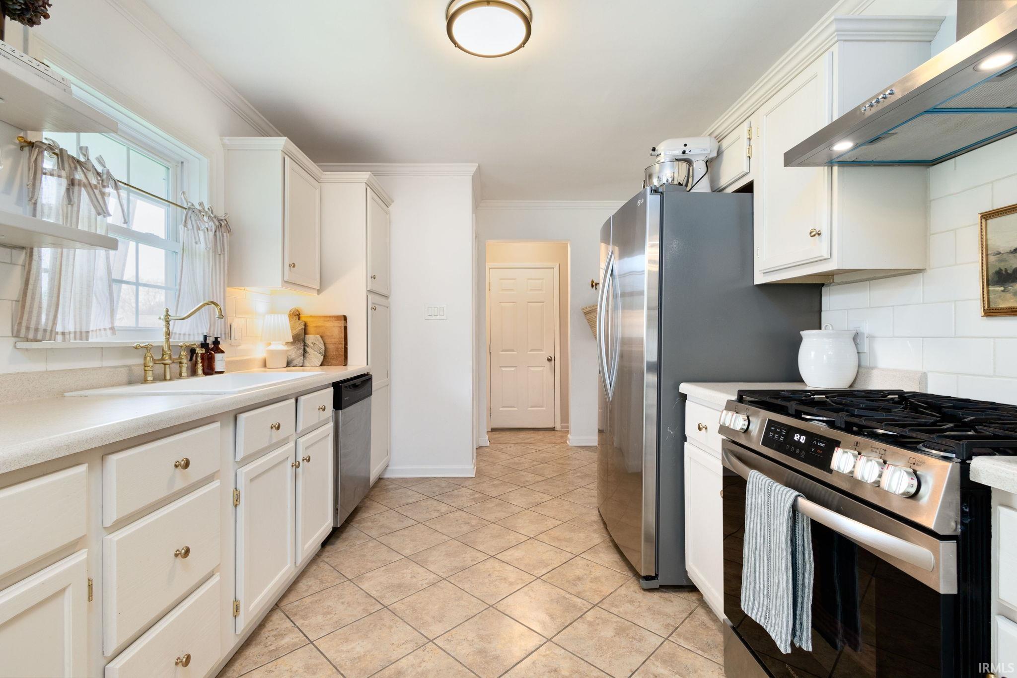 53145 Oakton Drive South Bend IN 46637