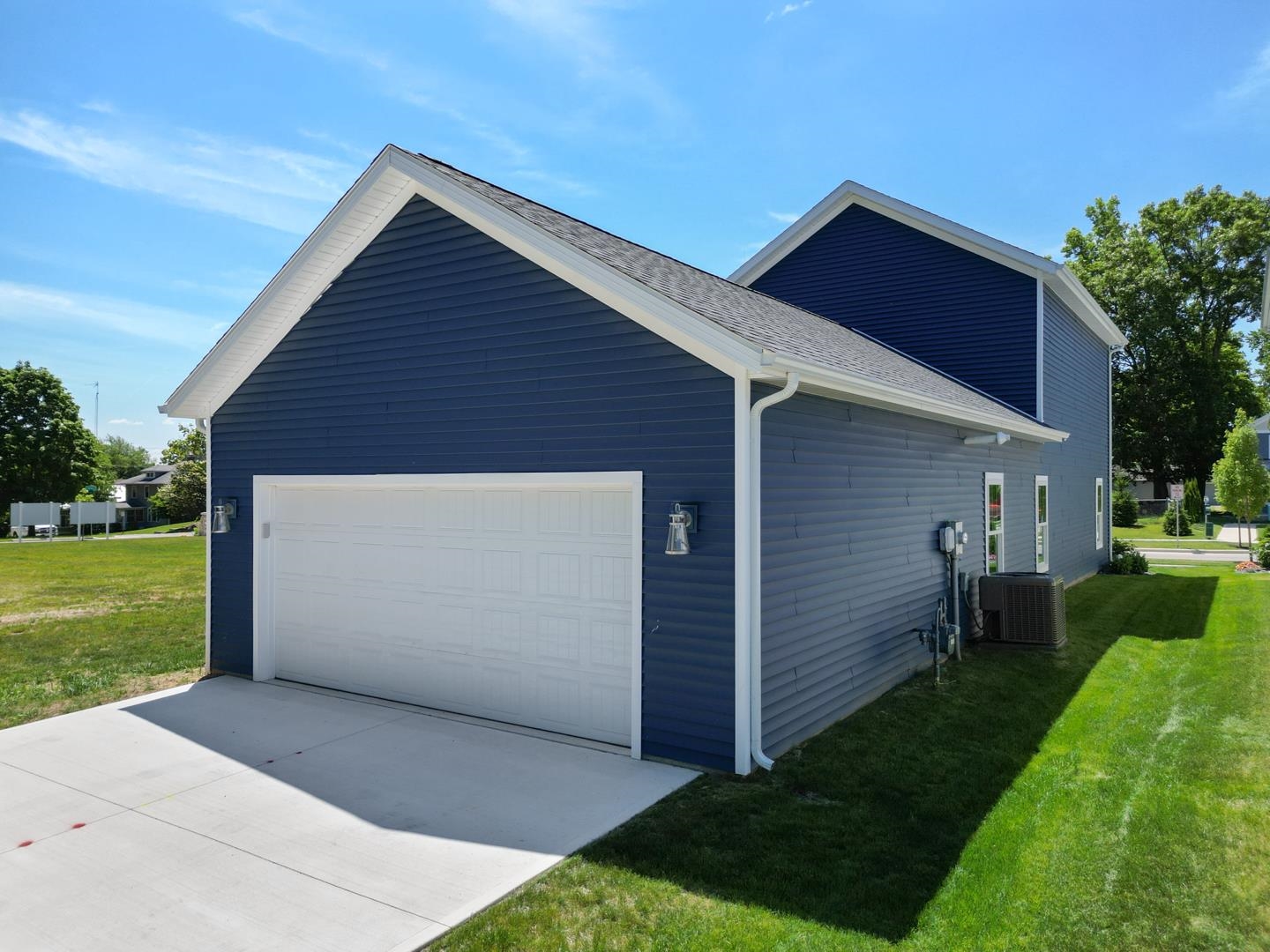 590 W Main Street Warsaw IN 46580