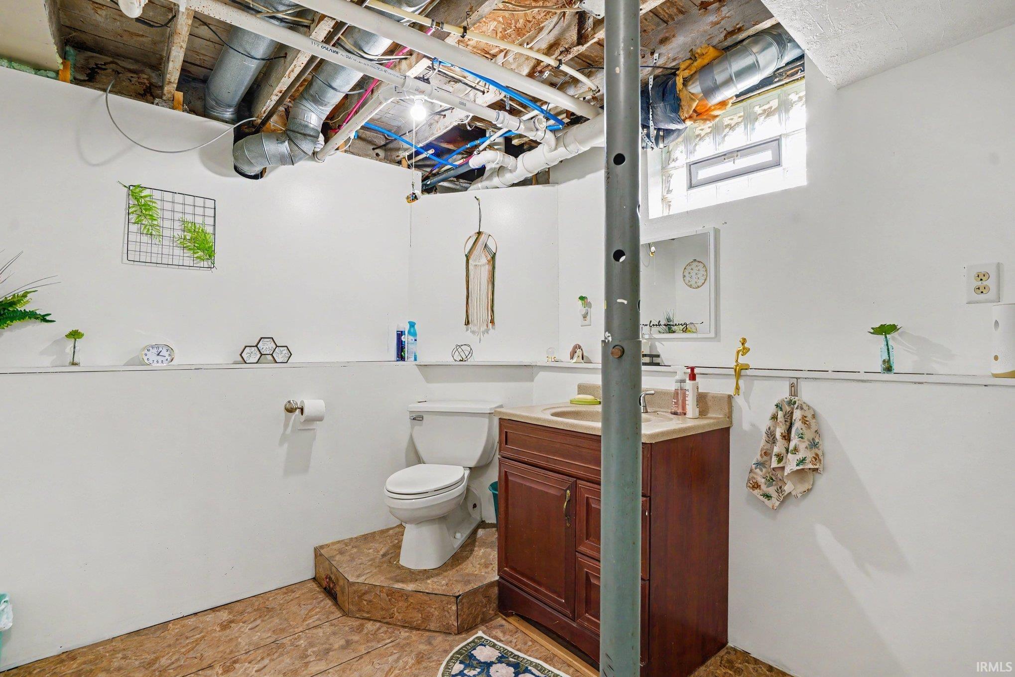 619 E Battell Street Mishawaka IN 46545