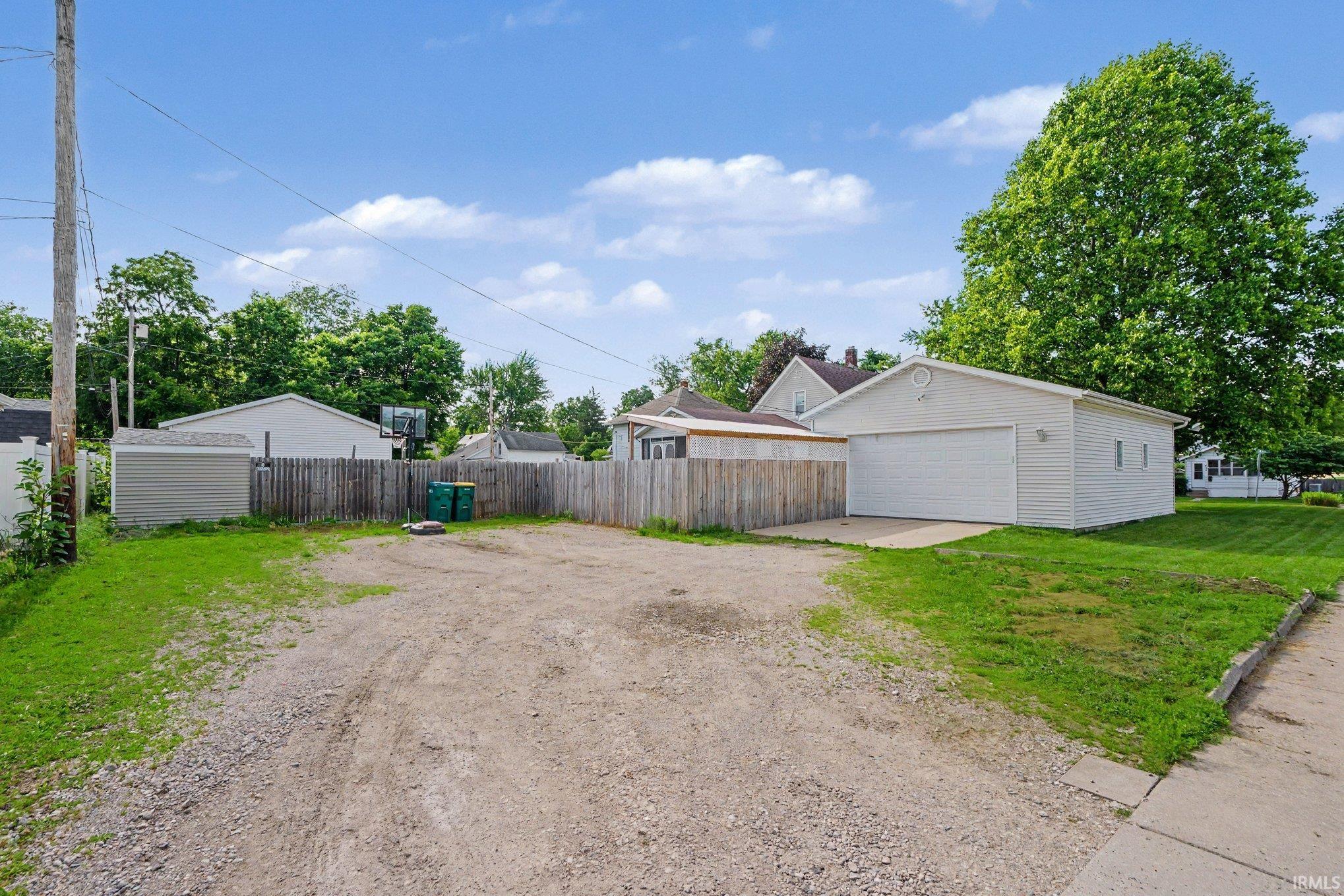 619 E Battell Street Mishawaka IN 46545