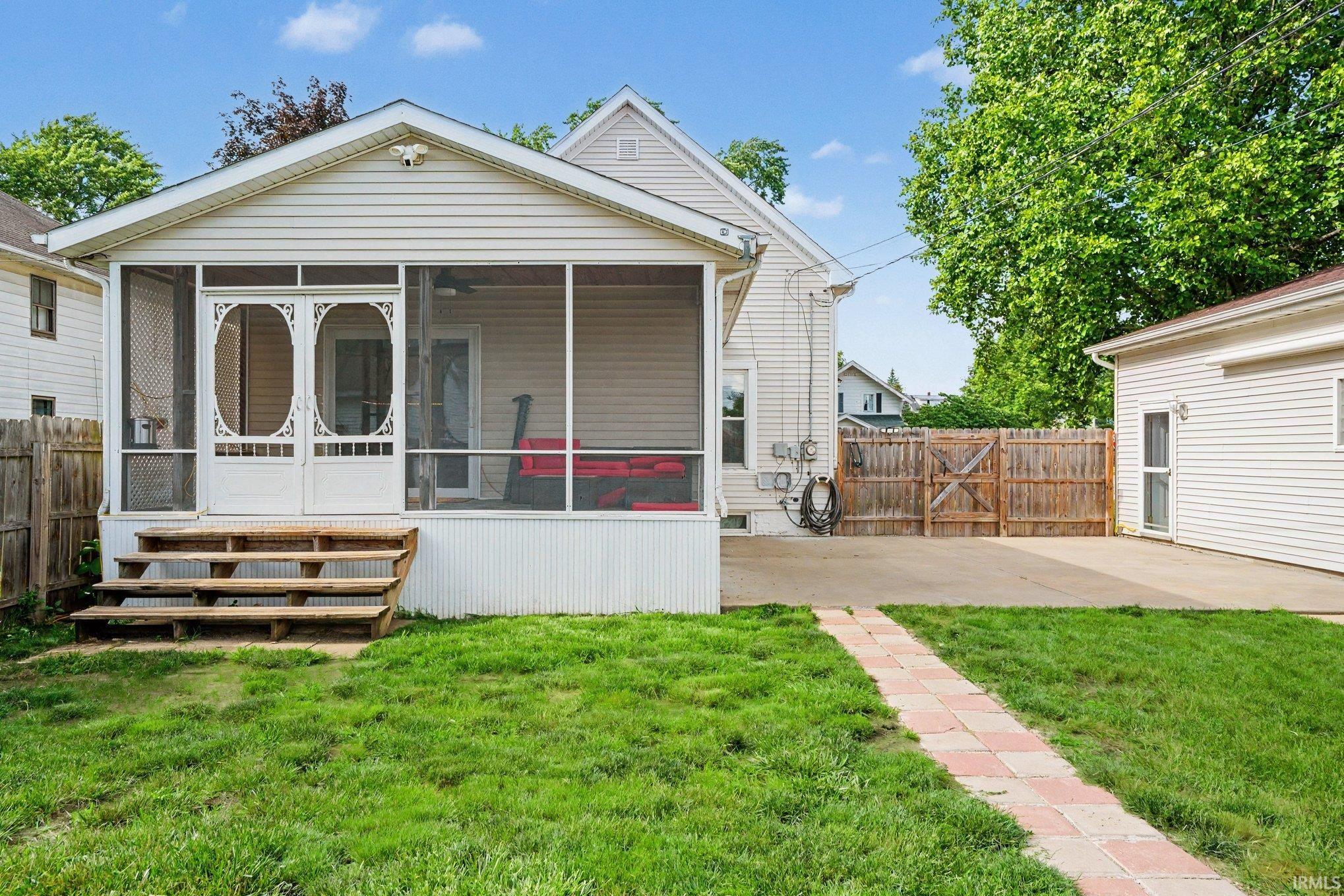 619 E Battell Street Mishawaka IN 46545