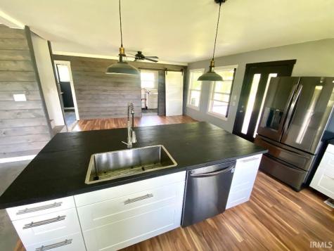 2339 E Tulip Road Bloomfield IN 47424