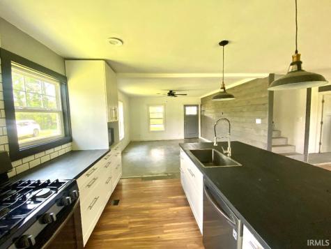 2339 E Tulip Road Bloomfield IN 47424
