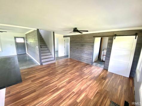 2339 E Tulip Road Bloomfield IN 47424