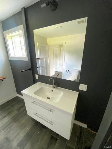 2339 E Tulip Road Bloomfield IN 47424