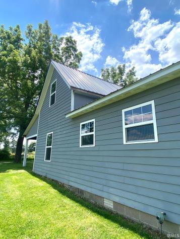 2339 E Tulip Road Bloomfield IN 47424