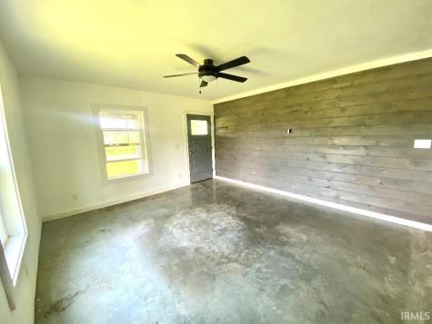 2339 E Tulip Road Bloomfield IN 47424