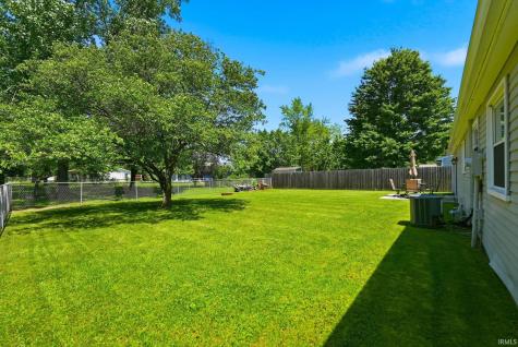 7409 Parliament Place Fort Wayne IN 46835
