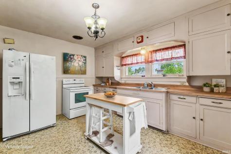 918 S 27th Street South Bend IN 46615