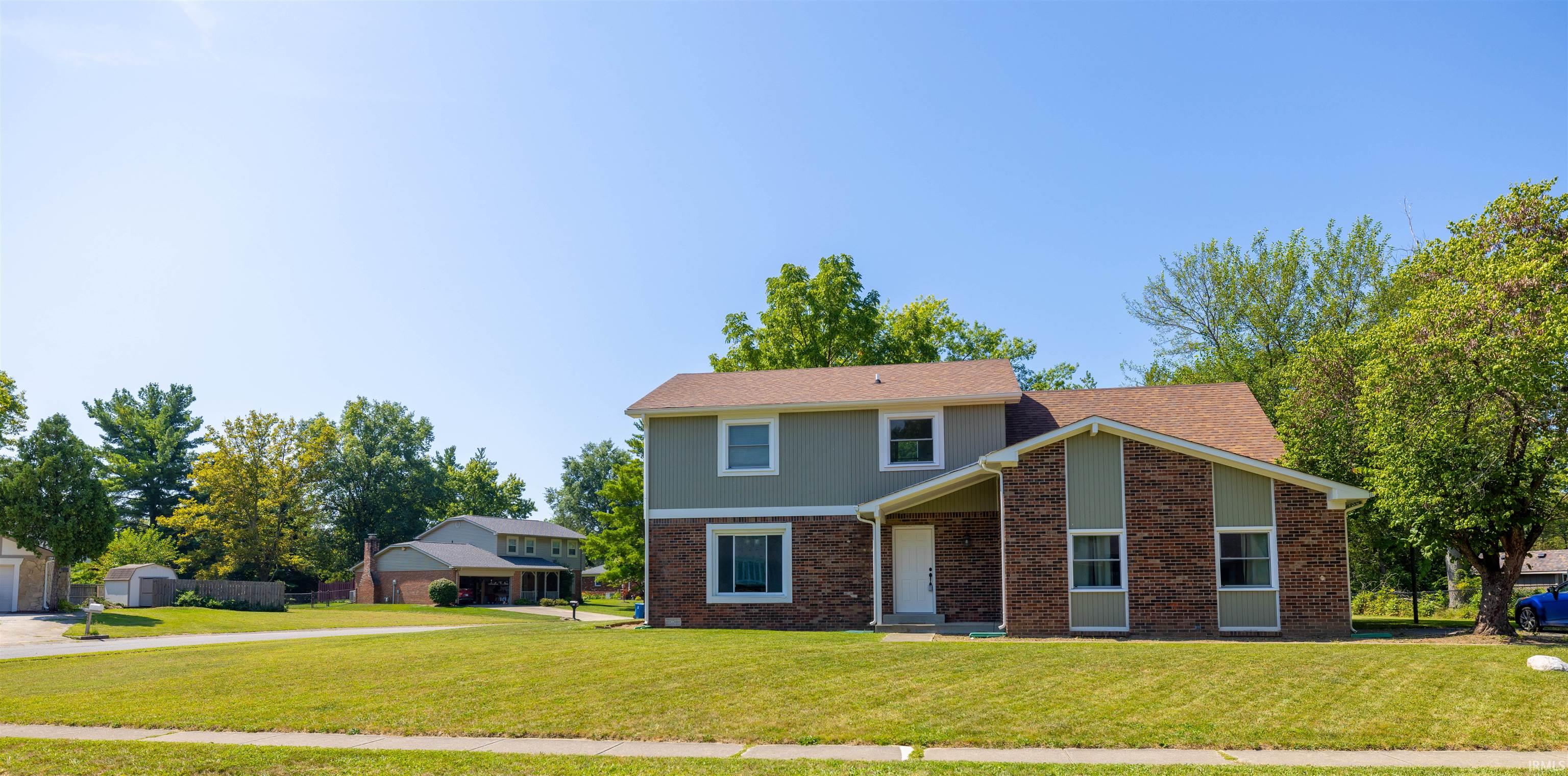8233 Warbler Way Indianapolis IN 46256