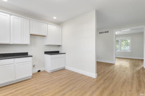 1015 Allen Avenue South Bend IN 46616