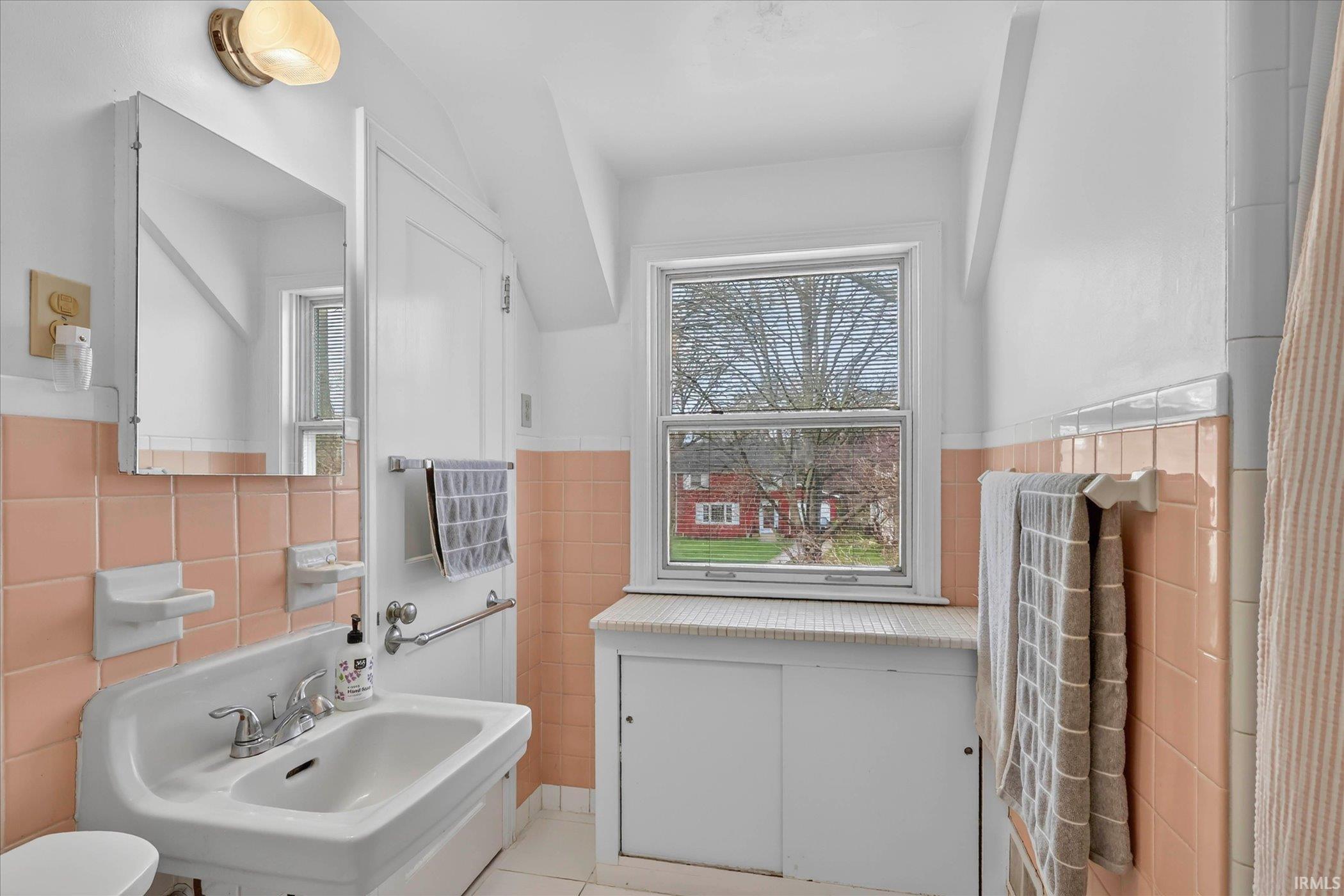 1406 E Monroe Street South Bend IN 46615