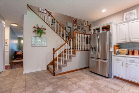 8201 Whitetail Trail Evansville IN 47711