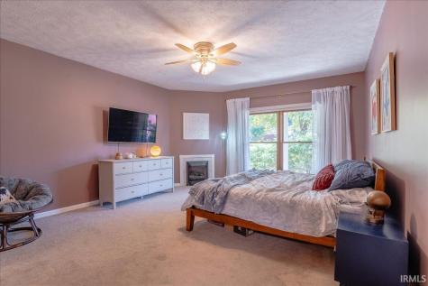 8201 Whitetail Trail Evansville IN 47711