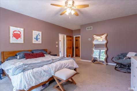 8201 Whitetail Trail Evansville IN 47711