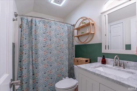 8201 Whitetail Trail Evansville IN 47711