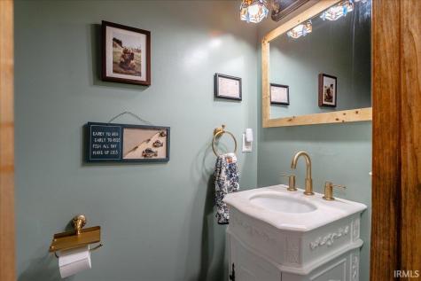 8201 Whitetail Trail Evansville IN 47711