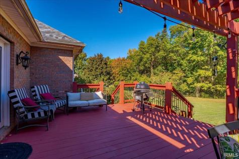 8201 Whitetail Trail Evansville IN 47711