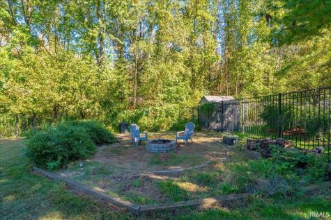 8201 Whitetail Trail Evansville IN 47711