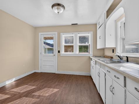 4580 W E Drive Albion IN 46701